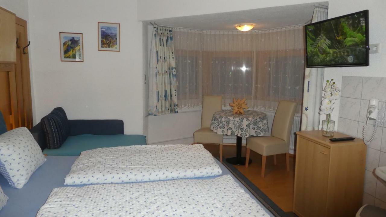 Appartements Pfausler Oetz Εξωτερικό φωτογραφία
